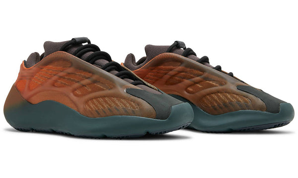 Adidas Yeezy 700 V3 "Copper Fade" - Dubai Sneakers