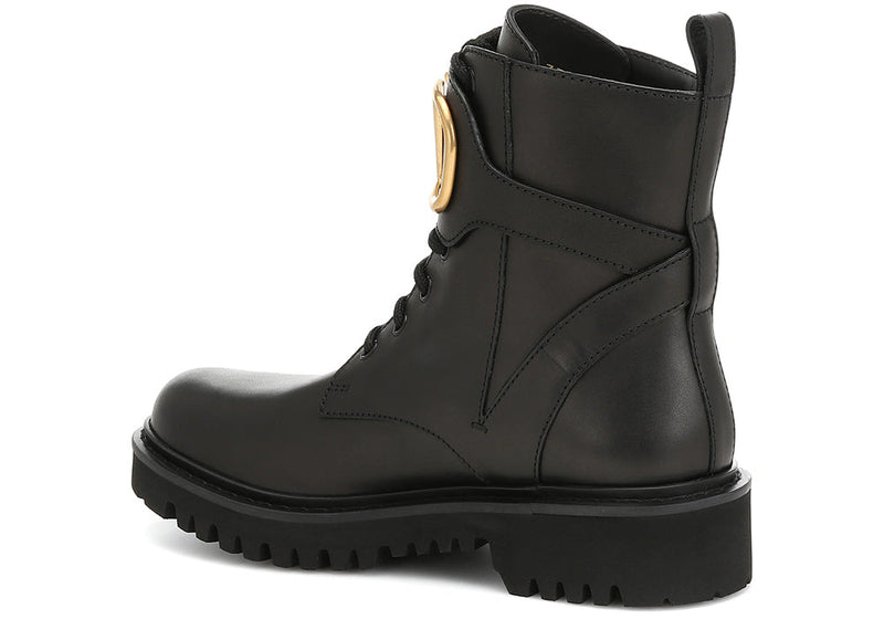 Valentino Garavani VLOGO leather ankle boots - Dubai Sneakers
