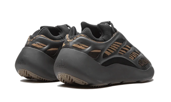Adidas Yeezy 700 V3 ''Clay Brown'' - Dubai Sneakers