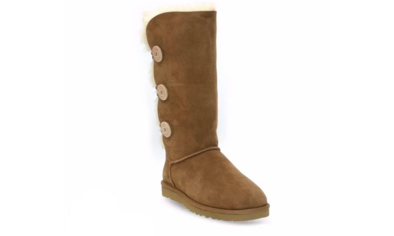 UGG Bailey Button Triplet II Chestnut Boots - Dubai Sneakers