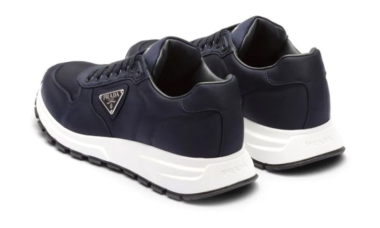 Prada logo-print low-top sneakers - Dubai Sneakers