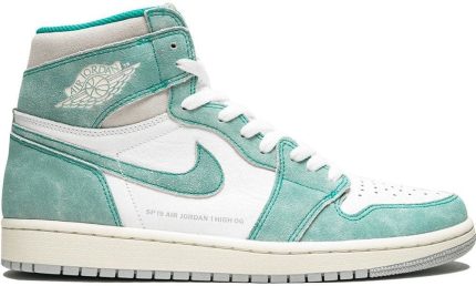 Air Jordan 1 Retro High OG turbo green - Dubai Sneakers