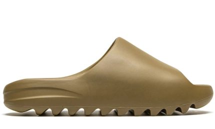 Yeezy Slides "Core" - Dubai Sneakers