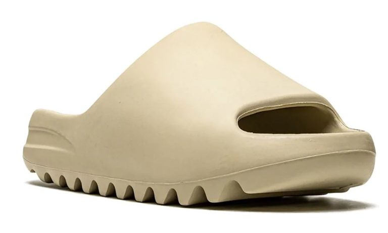 Yeezy Slides "Pure" - Dubai Sneakers