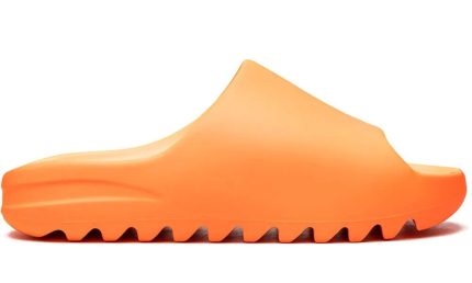 Yeezy Slides "Enflame Orange" - Dubai Sneakers