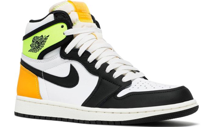 Air Jordan 1 Retro High OG 'Volt Gold' - Dubai Sneakers