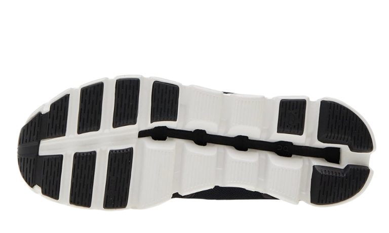 On Cloud 5 'Black White' - Dubai Sneakers