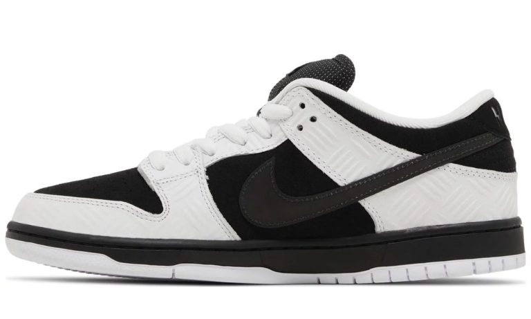 TIGHTBOOTH x Dunk Low SB - Dubai Sneakers