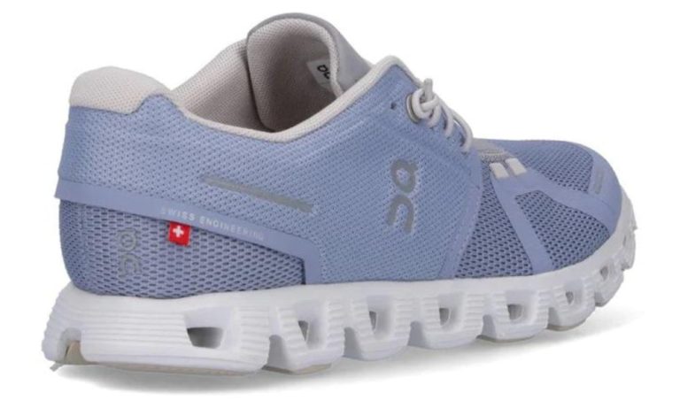 On Running Cloud 5 'Blue' - Dubai Sneakers