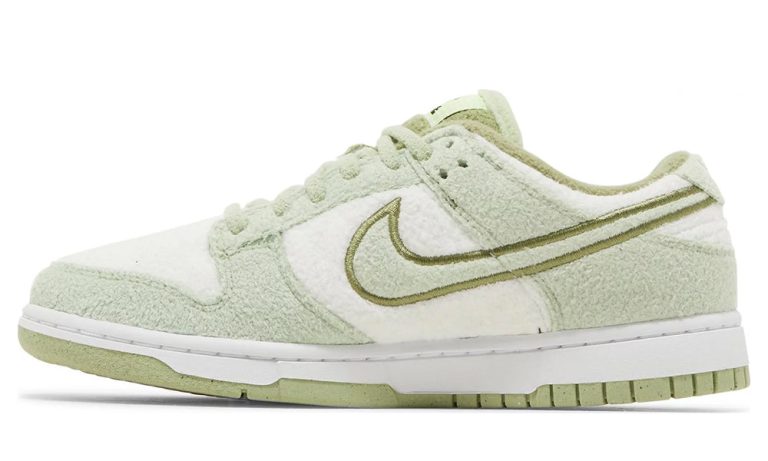 Nike Dunk Low SE 'Fleece - Honeydew' - Dubai Sneakers