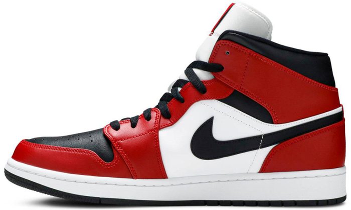 Air Jordan 1 Mid "Chicago Black Toe" sneakers - Dubai Sneakers