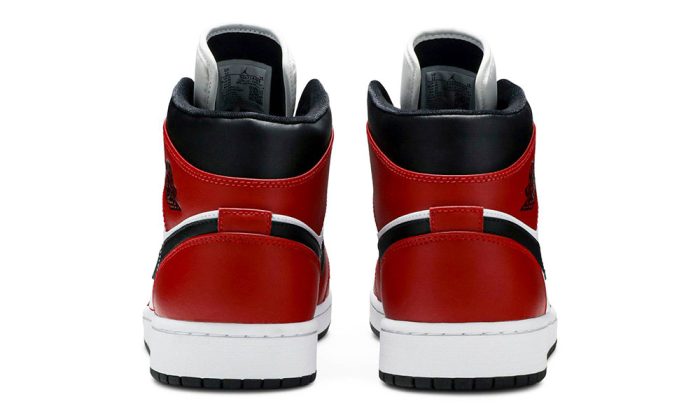 Air Jordan 1 Mid "Chicago Black Toe" sneakers - Dubai Sneakers