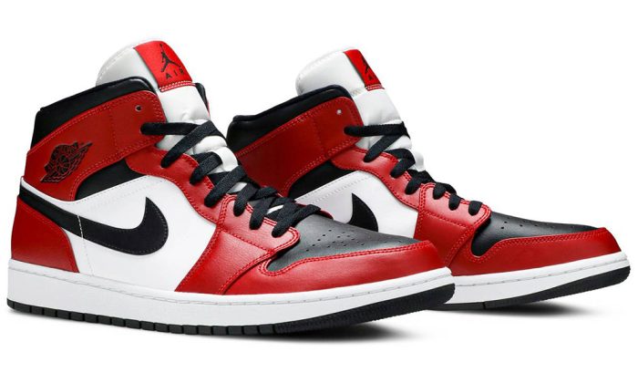 Air Jordan 1 Mid "Chicago Black Toe" sneakers - Dubai Sneakers