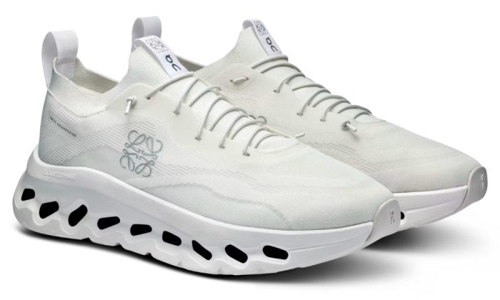 Loewe x Running Cloudtilt "White" - Dubai Sneakers