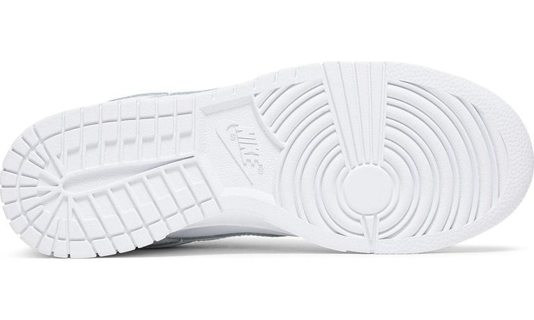 Nike Dunk Low "Triple White" - Dubai Sneakers