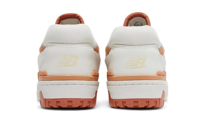 New Balance 550 'Au Lait' - Dubai Sneakers