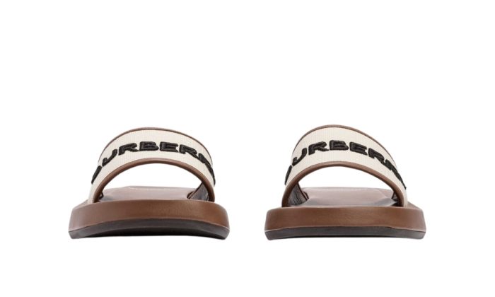 Burberry Buckingham Slide - Dubai Sneakers