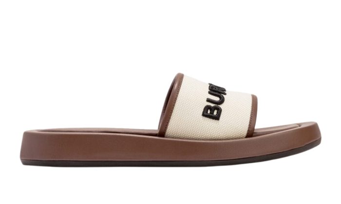 Burberry Buckingham Slide - Dubai Sneakers