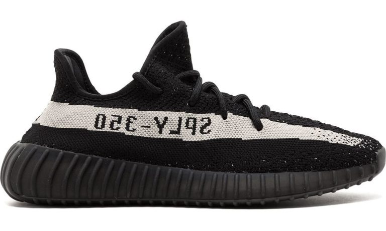 Yeezy Boost 350 V2 "Oreo" - Dubai Sneakers