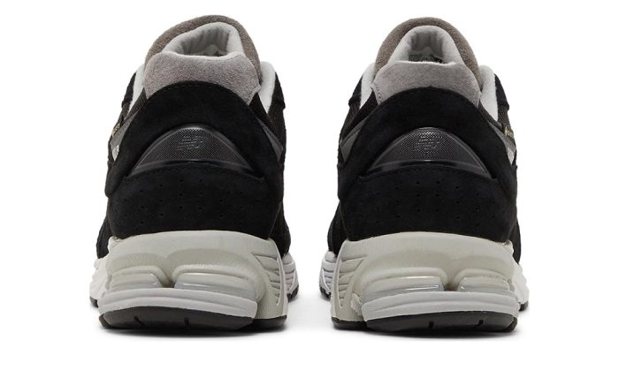 New Balance 2002R GORE-TEX 'Black Grey' - Dubai Sneakers