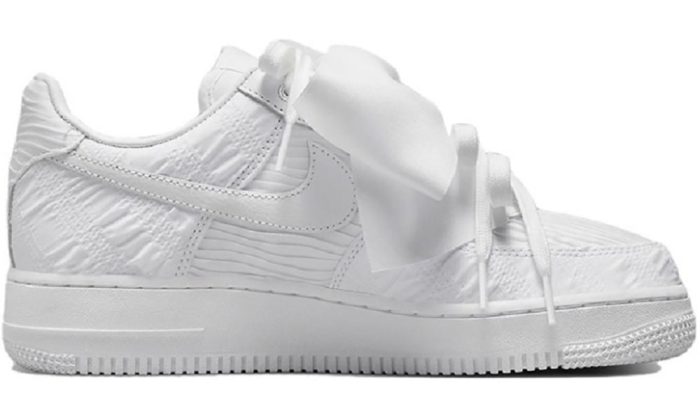 Nike Air Force 1 Low "Bow" - Dubai Sneakers