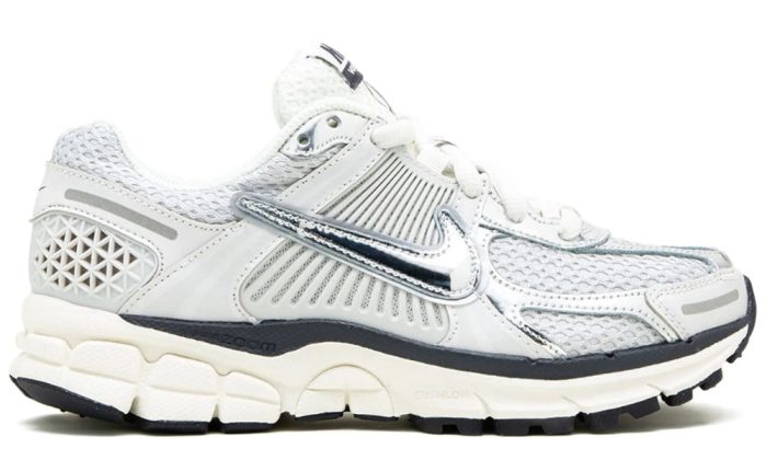 Air Zoom Vomero 5 'Photon Dust Metallic Silver' - Dubai Sneakers